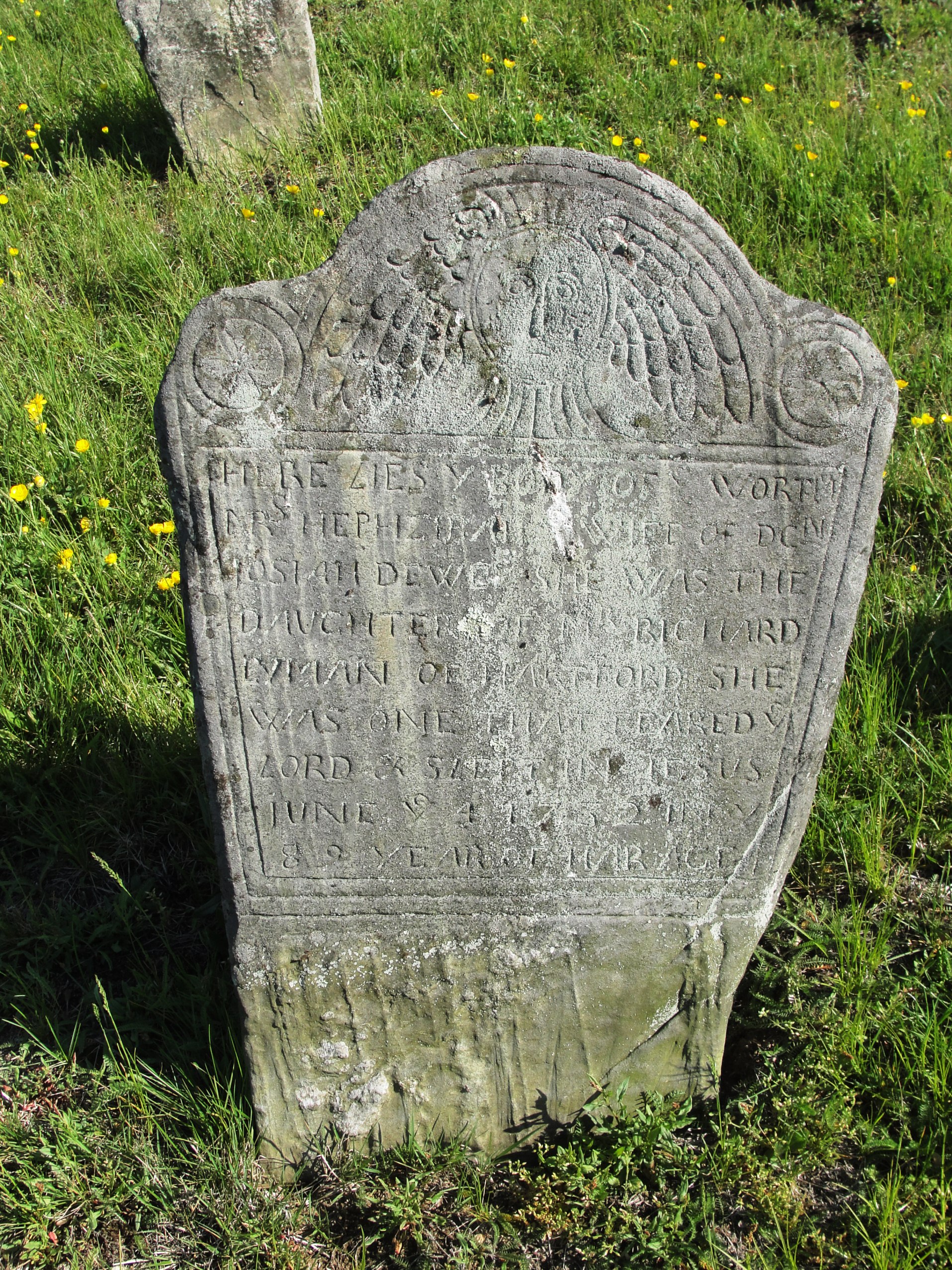 Headstone of Hepzibah Dewey
