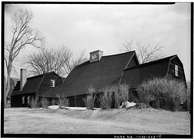 Photograph of the exterior of the Fairbanks House