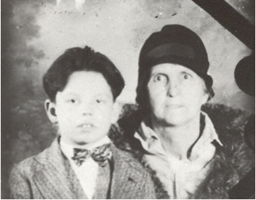 Young Frank and his mother, Bertha