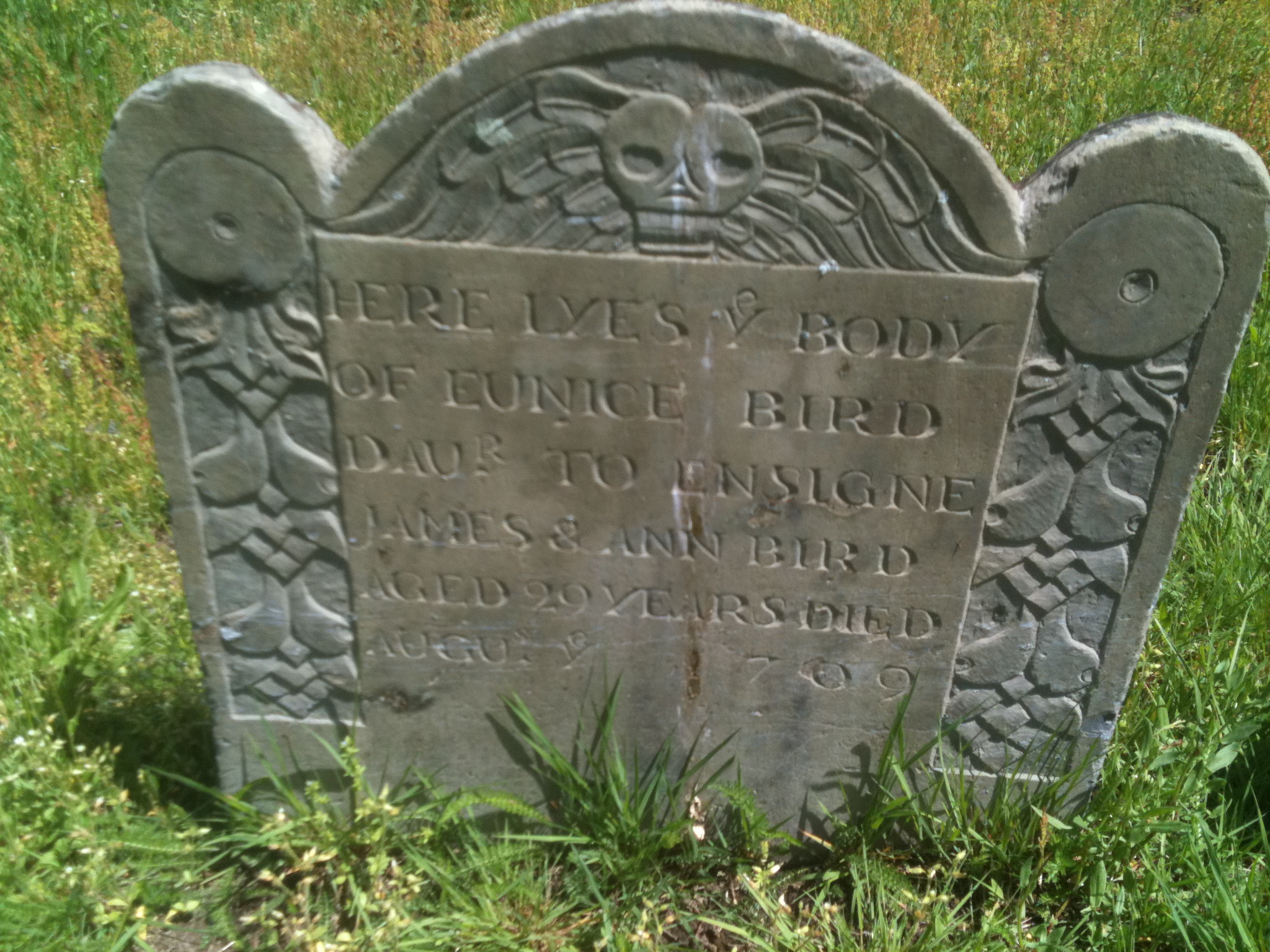 Gravestone of Eunice Bird